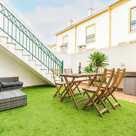 Baleal Happiness Surf House Βίλα Ferrel  Εξωτερικό φωτογραφία
