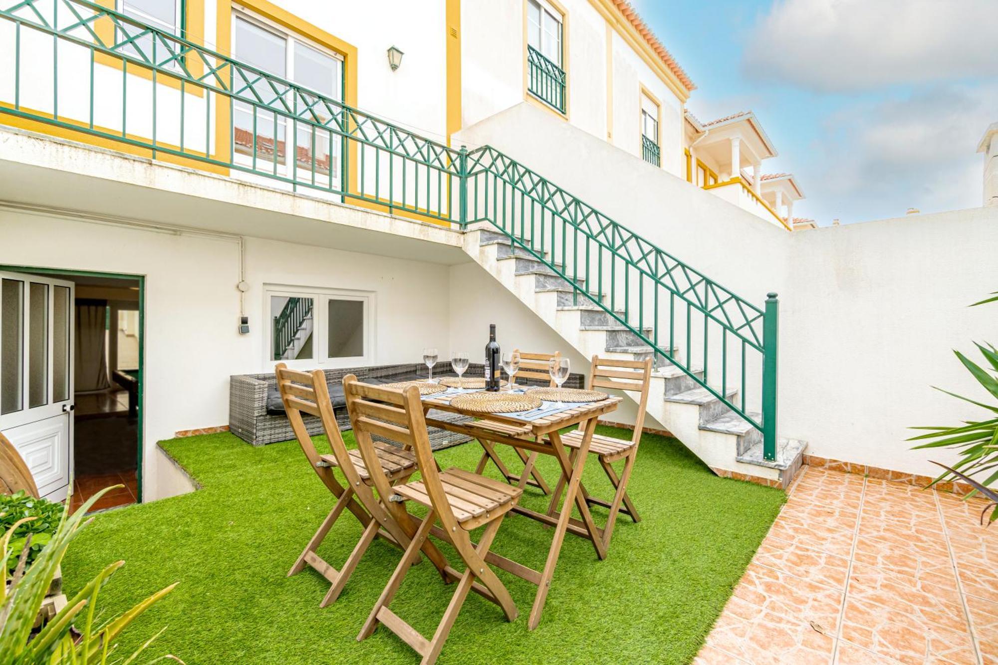 Baleal Happiness Surf House Βίλα Ferrel  Εξωτερικό φωτογραφία