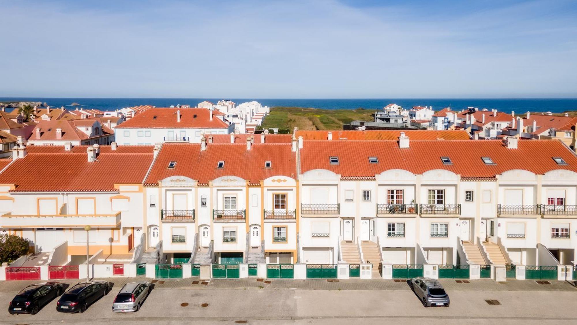 Baleal Happiness Surf House Βίλα Ferrel  Εξωτερικό φωτογραφία